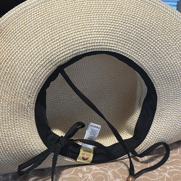 Solar Escape Woven Wide Brim UV Grasslands Hat with Chinstrap - Picture 9 of 9